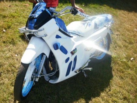 MOTO 06